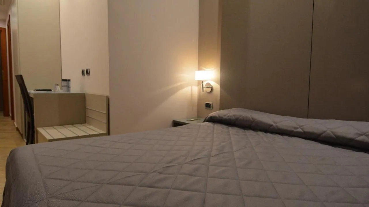 Magri'S Hotel Неаполь 4*,  Италия