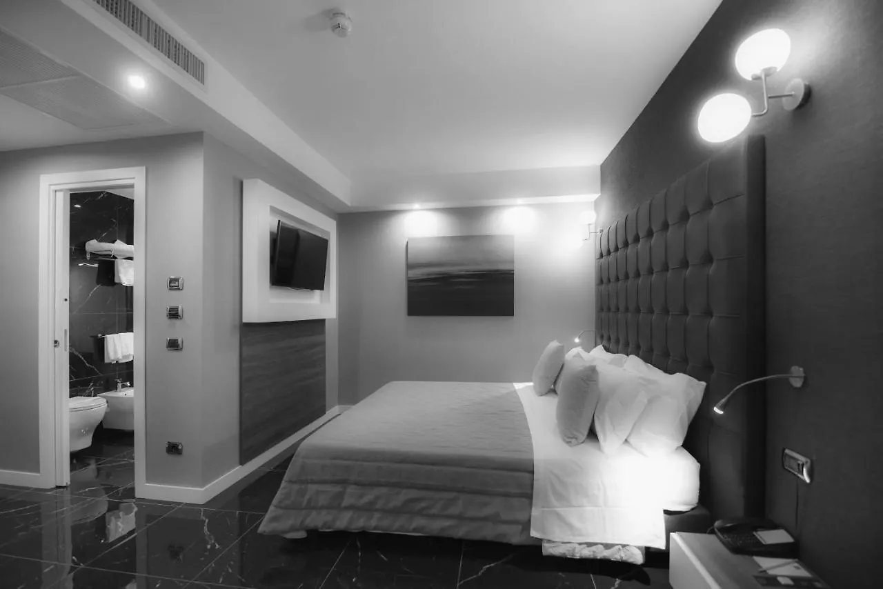 Magri'S Hotel Неаполь