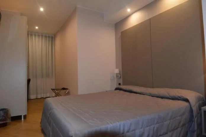Magri'S Hotel Неаполь