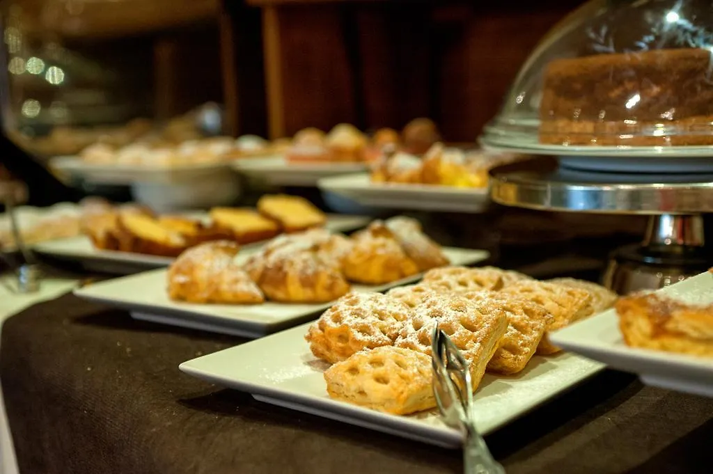 Magri'S Hotel Неаполь