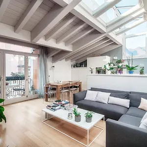 https://casa-isotta-downtown-como.it-lombardy.com