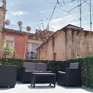 Holiday home Mariafrancescas House, Naples