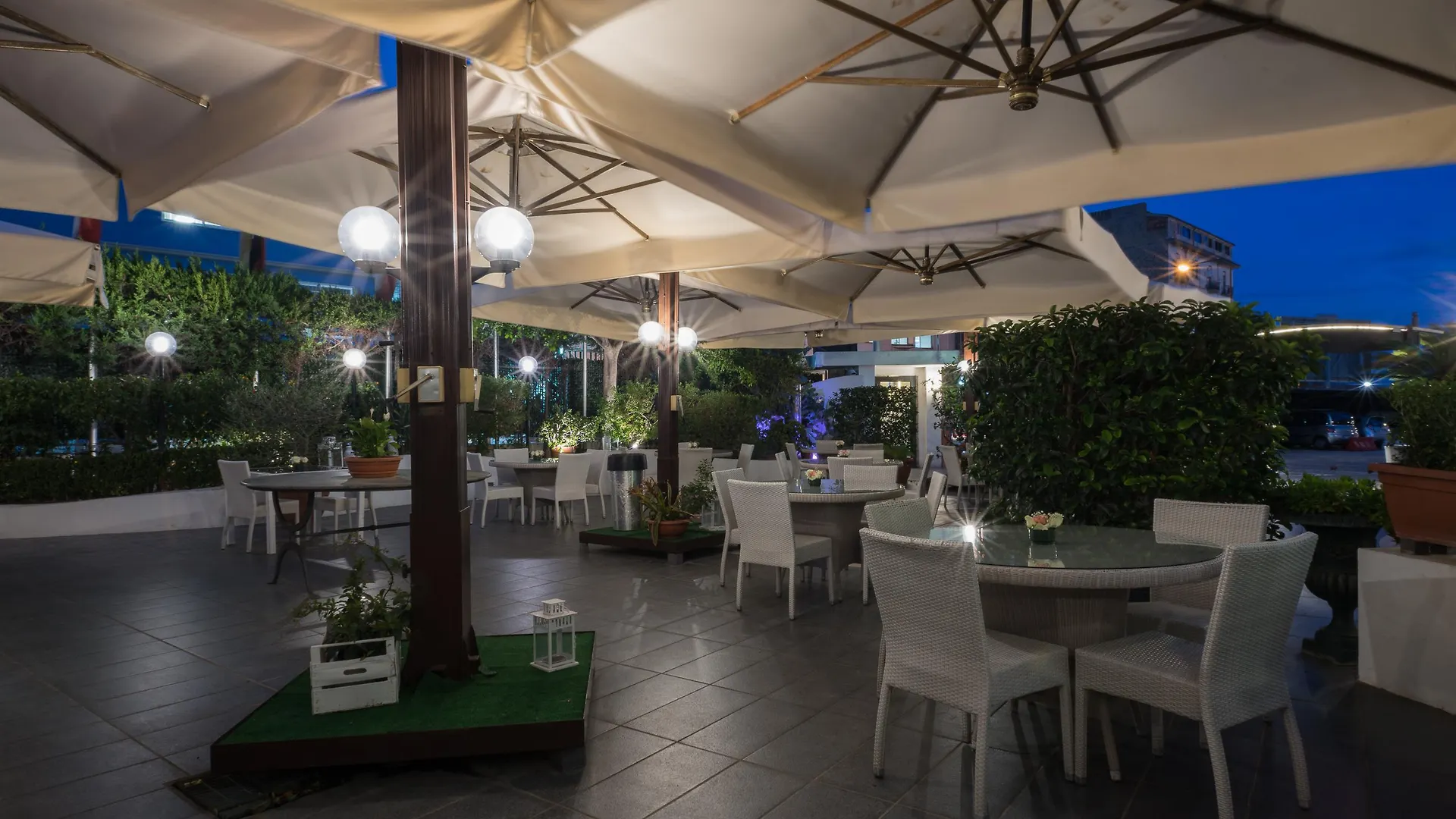 Magri'S Hotel Neapel